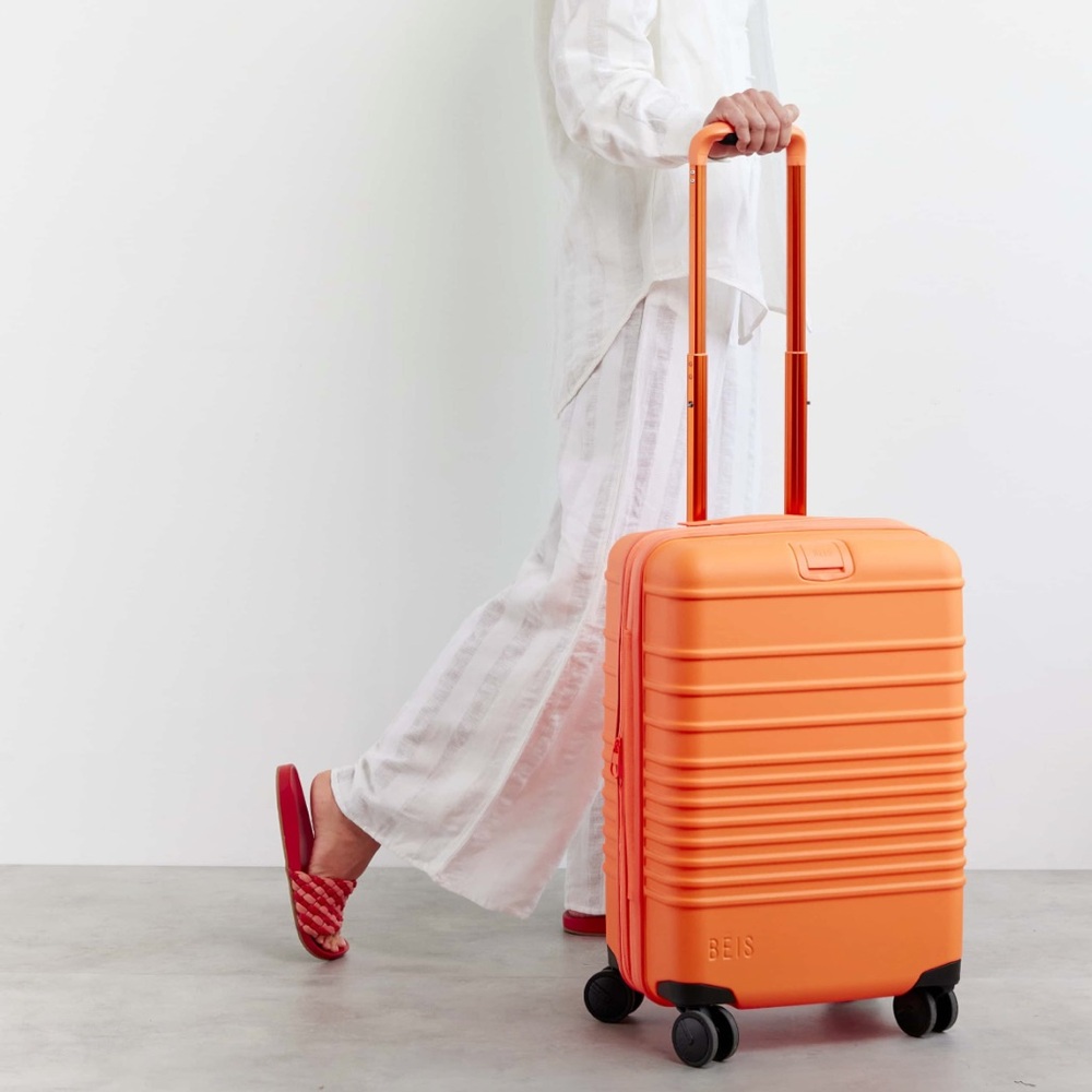 BÉIS The Carry-On Roller in Creamsicle